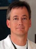 Dr. Daryl Buckelew, MD