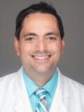 Dr. Roberto Diaz, MD photograph